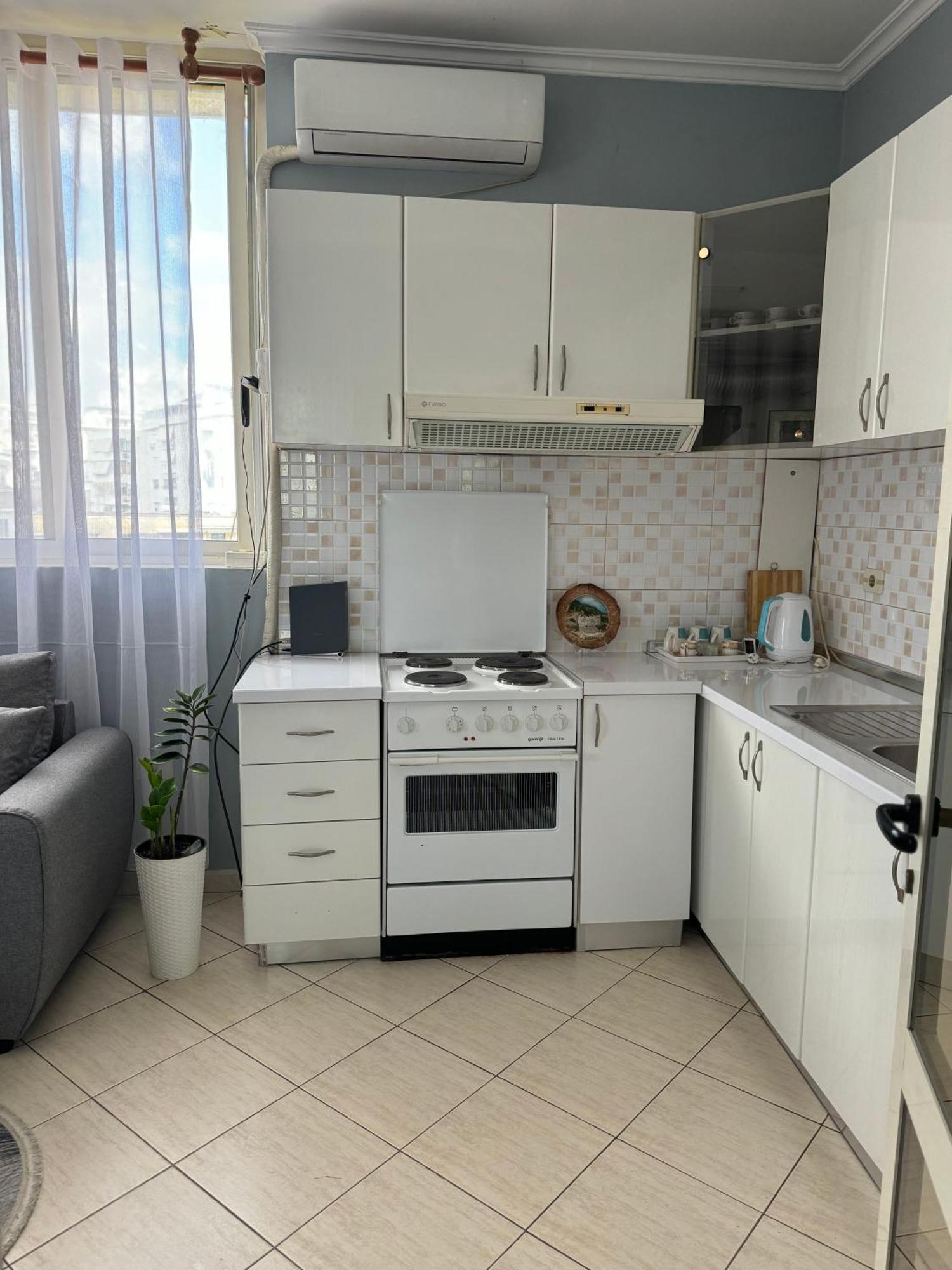 Mirela'S Apartment City Center Tirana Exterior photo